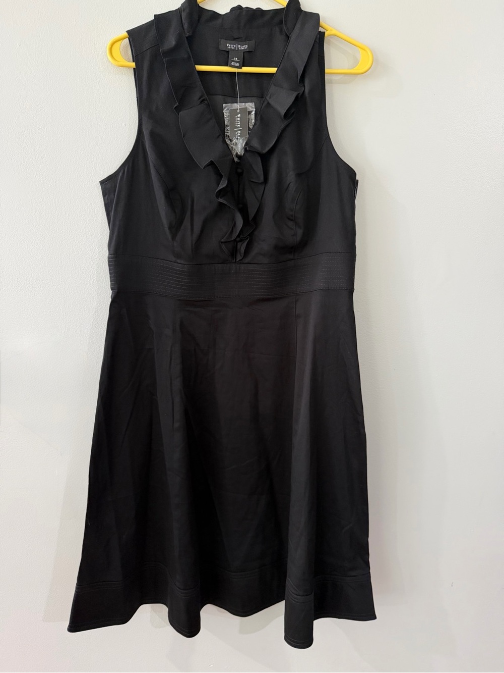 NWT White House Black Market Black Ruffle V-Neck Sleeveless Women's Formal Dress